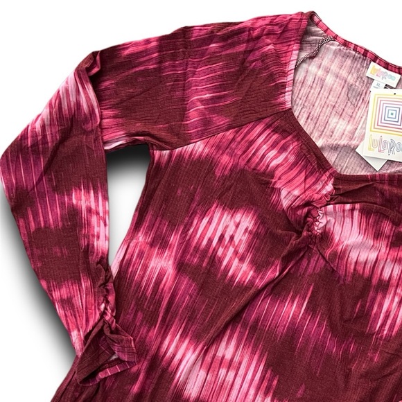 NWT - LuLaRoe Mia Sweetheart Neckline Top - Picture 4 of 6